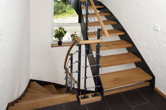 Treppen bei Holz Botzem in Alzenau